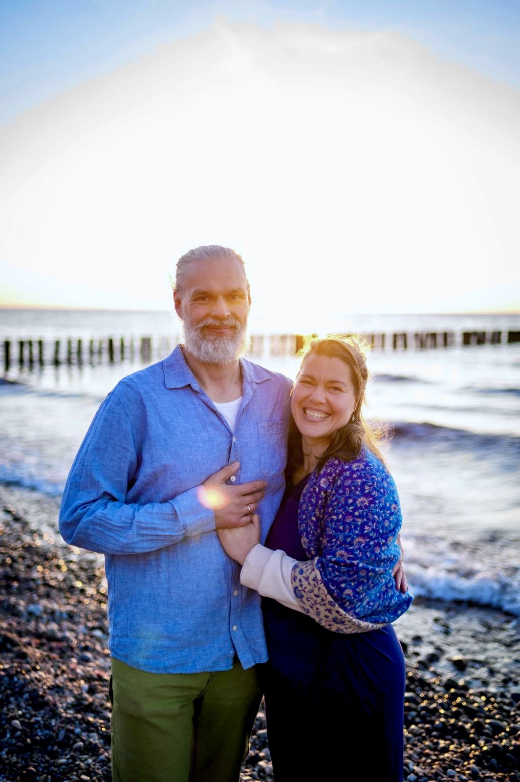 Steffen und Susanna Plust gemeinsam am Meer